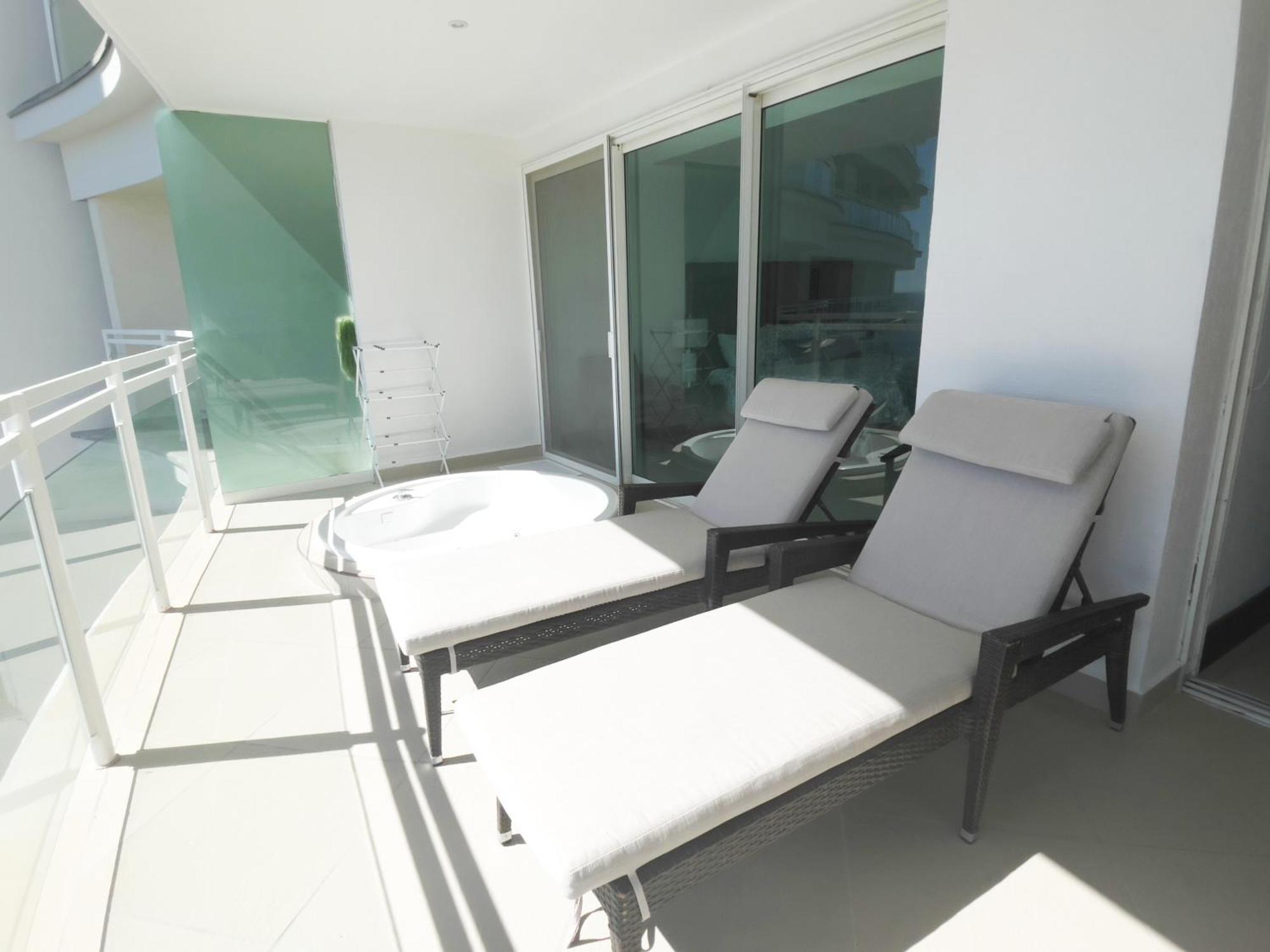 Bay View Grand Marina Ixtapa Condo En Pie De Playa Exterior photo
